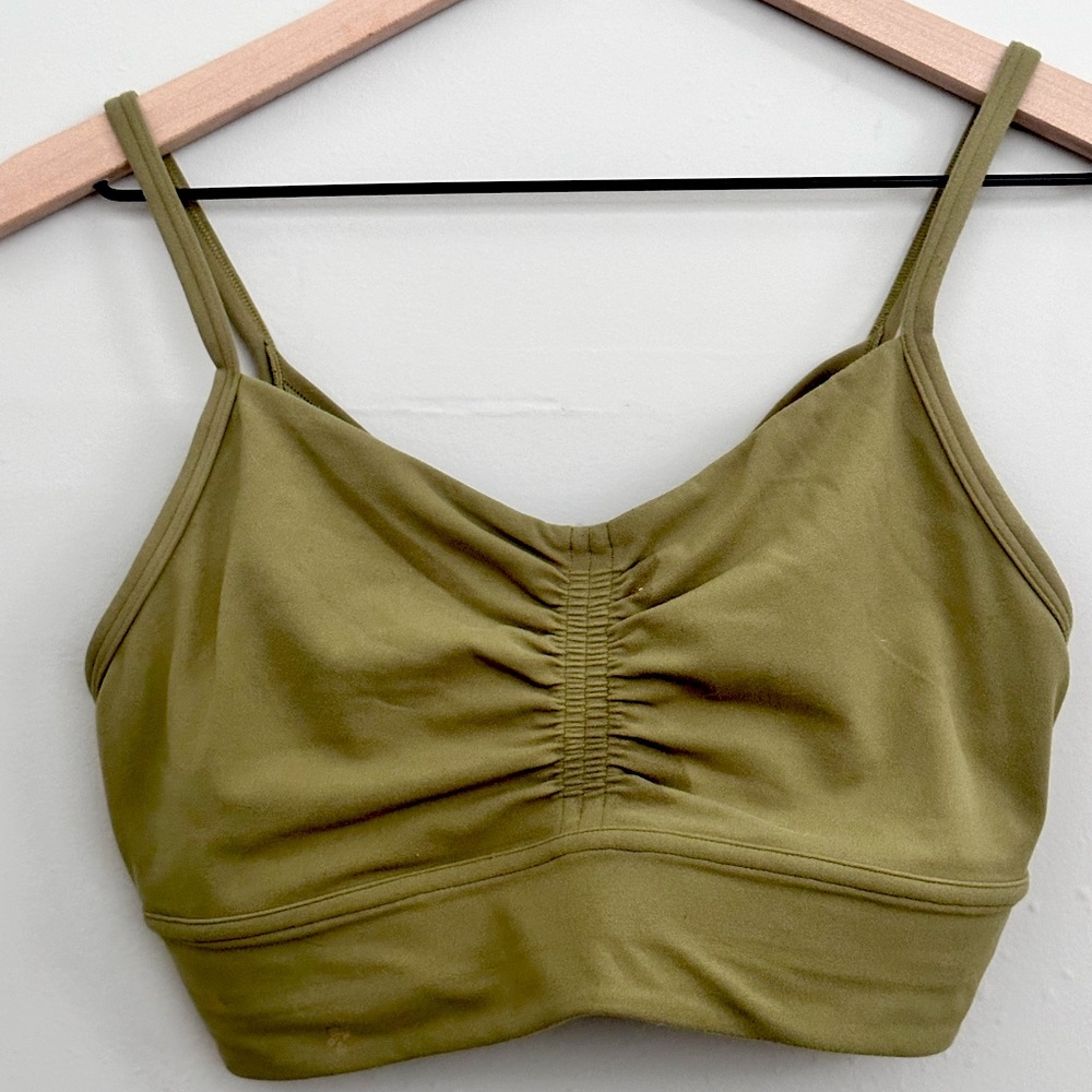 Lululemon Nulu Front-Gather Yoga Bra